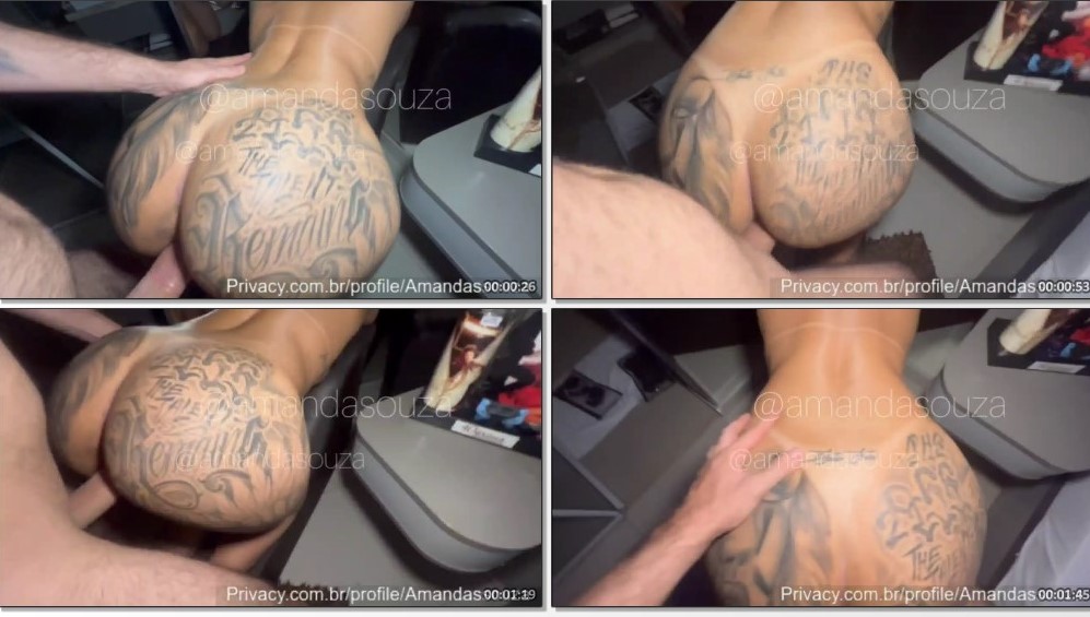 Amanda Souza fazendo sexo no pelo de quatro para o macho dotado