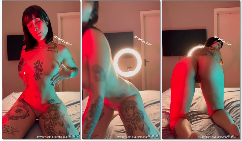 Martina Oliveira famosinha do Tiktok gostosa peladinha exibindo sua bunda perfeita e bucetinha molhada