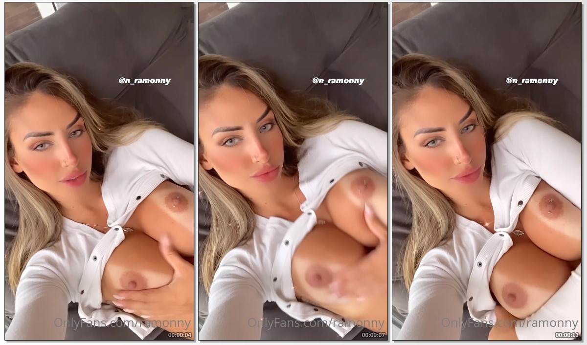Nathália Ramonny peladinha mostrando os peitos grandes