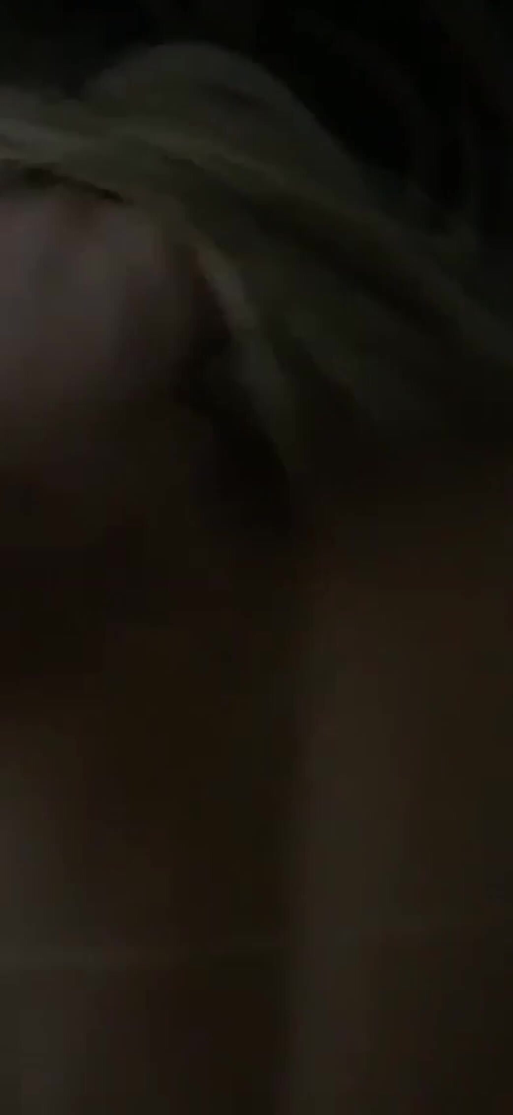 Nayara Macedo putinha rabuda bem gostosinha dando a bucetinha pro macho comedor que enche a buceta da vadia de gozo