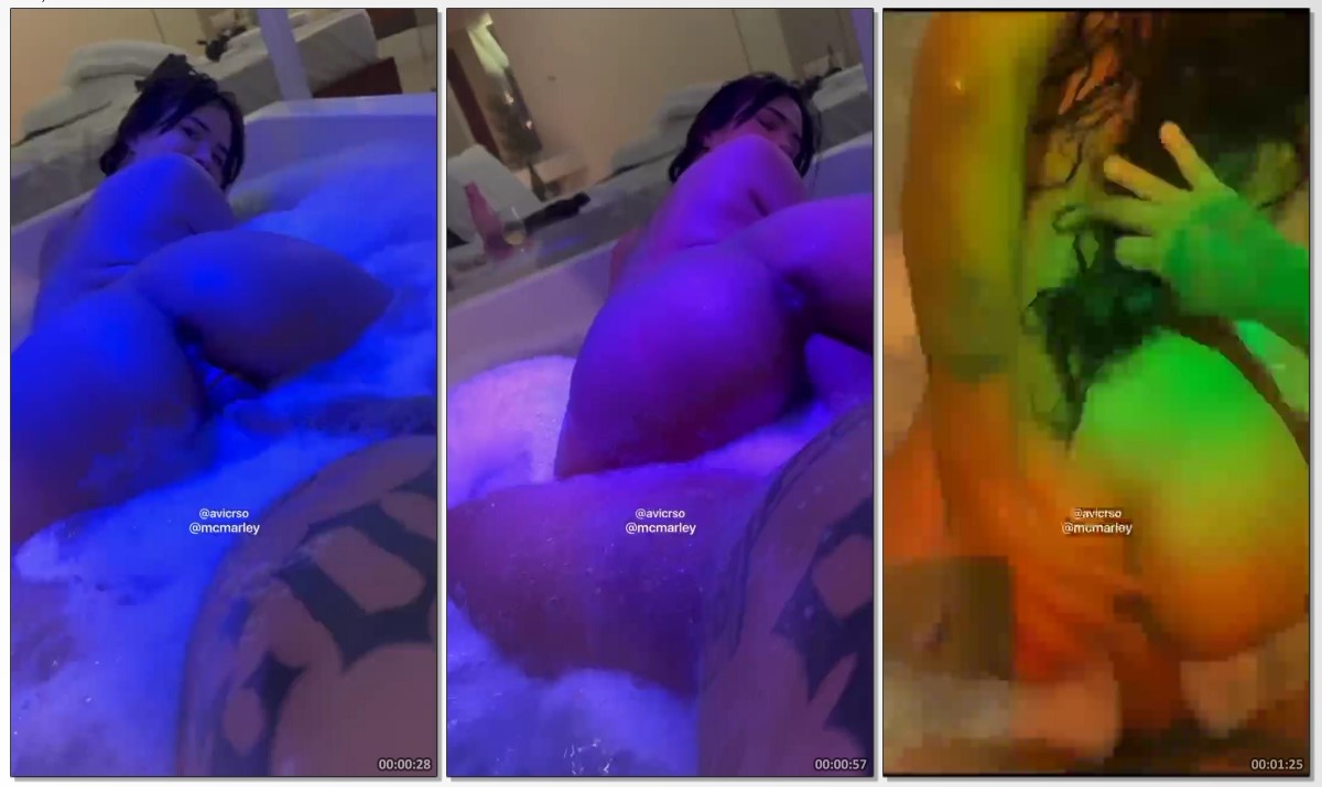 Vicrso transando pelada no motel dentro da hidromassagem