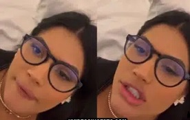 Ayarla Souza safada pelada e deliciosa fazendo quente com o macho