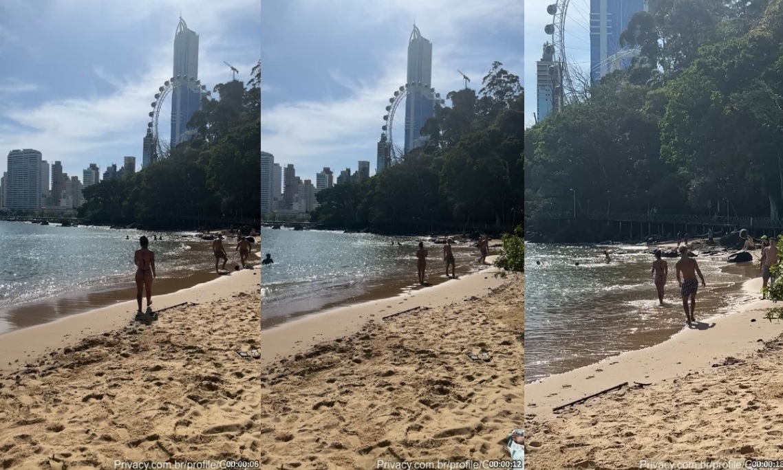 Gabriela Soares gostosa na praia pelada mostrando o cu gostoso