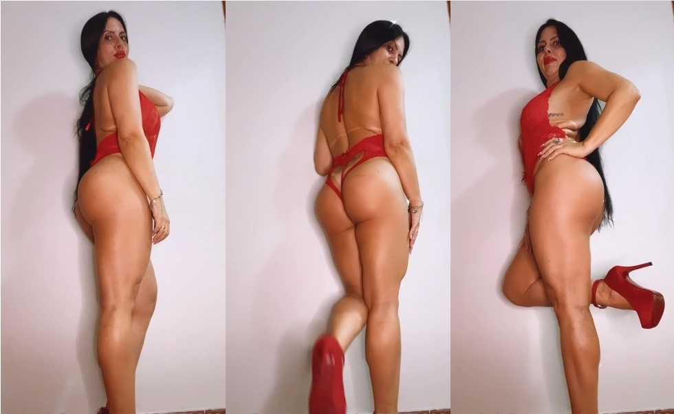 Luciana Pavanin caiu na net mostrando a bunda com calcinha socada