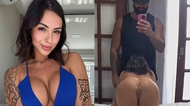 Pelada Karol Rosalin chupa macho com rabo empinado e buceta de fora