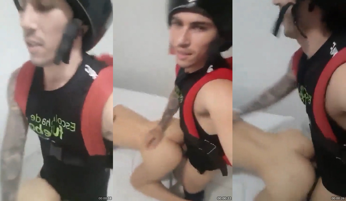 Motoboy sortudo fodendo a novinha delicia e gostosa no porno