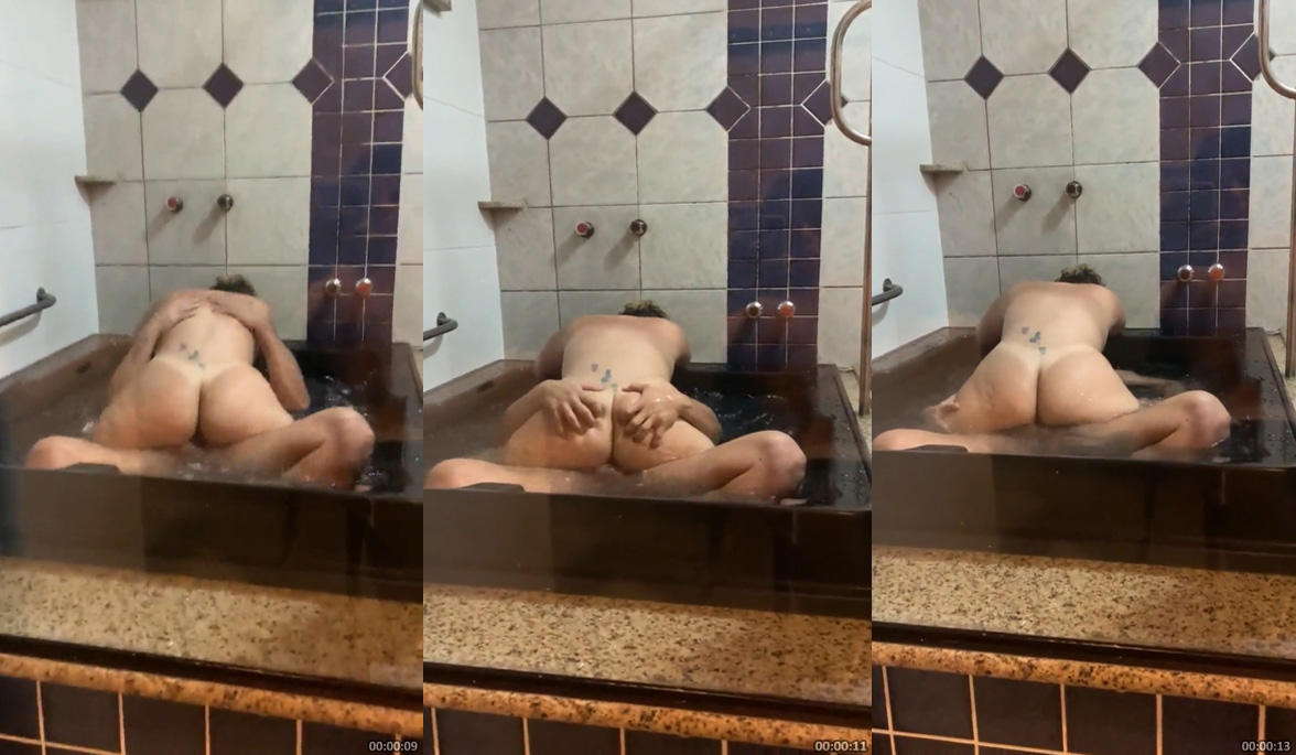 Putinha do tinder transando com vontade no motel com seu match