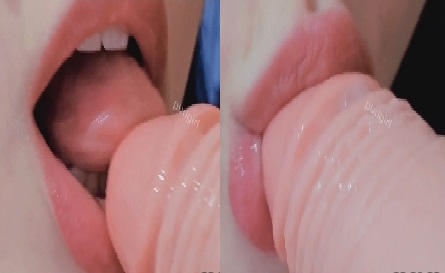 Puu Girl novinha asiática chupando pau de borracha bem safada