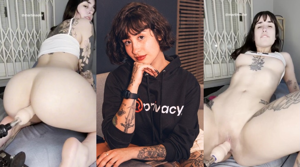 Martina Oliveira Onlyfans gozando no caralho mecânico