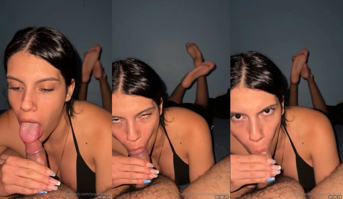 Sophia Leeh novinha pagando boquete amador gostoso