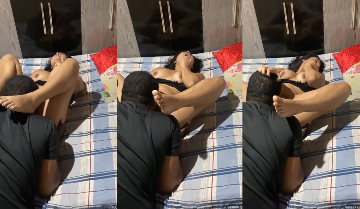 Ninfeta caiu ná net gozando na boca do macho