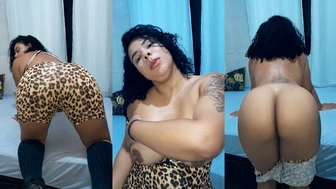 Pamela Santos pelada gozando em masturbação com siririca deliciosa